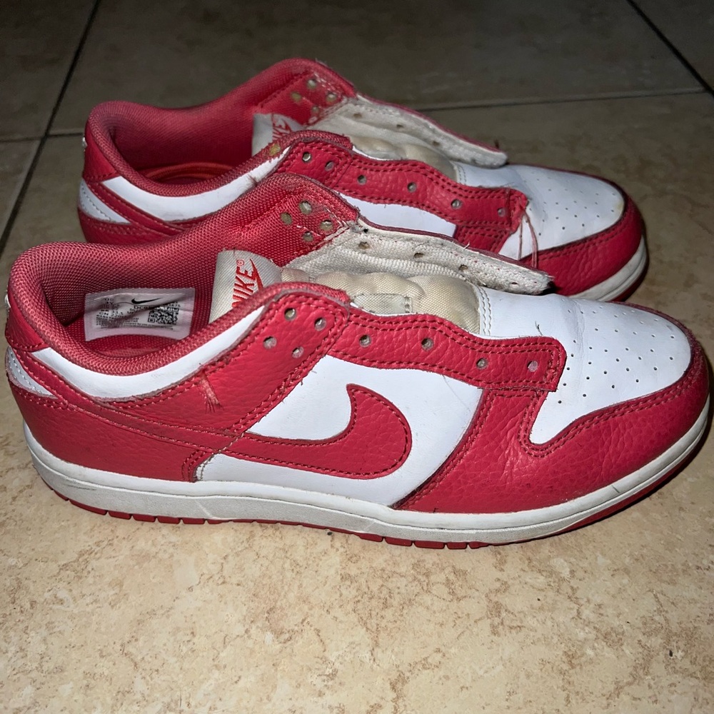 Nike Air Max - Youth  3 - USED / Good Condition - Light Red / White